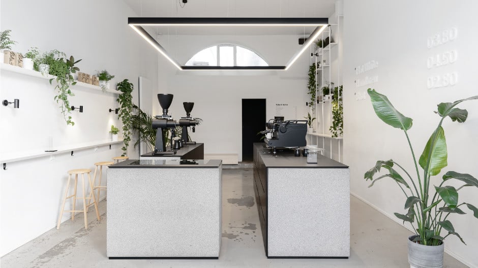 Das Hamburger Café Tōrnqvist von Studio AENY