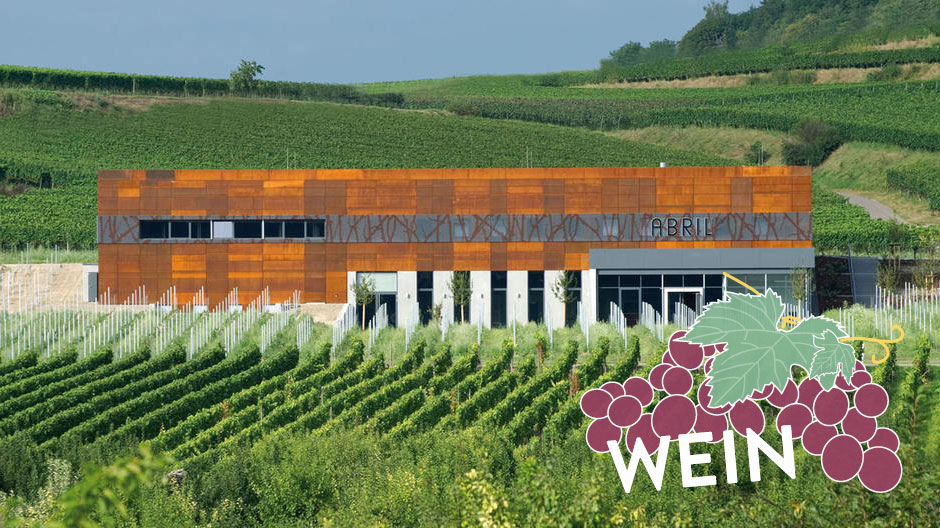 Im baden-württembergischen Bischoffingen eröffnete das Weingut Abril eine neue Kellerei.