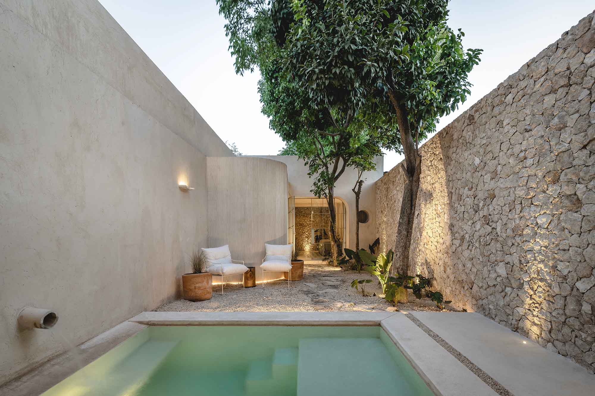 Wertschätzender Umbau von Veinte Diezz Arquitectos in Mexiko