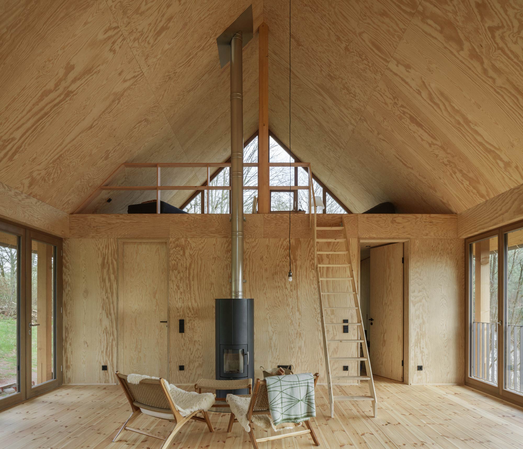 Haus am Hang im Pfälzerwald von dury et hambsch architektur