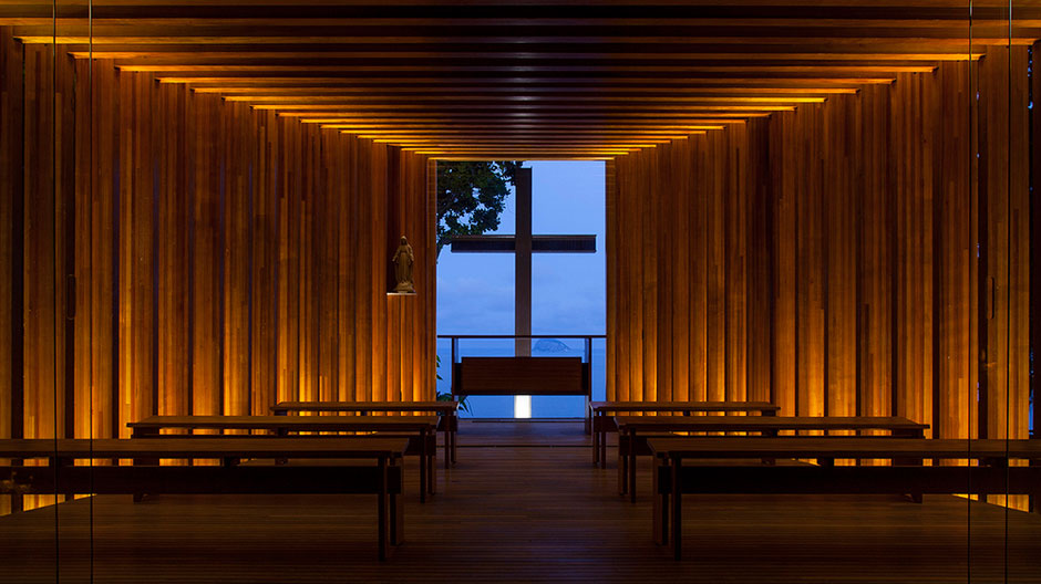 Beten mit Meerblick: Eine schwebend-leichte Kapelle in den Bergen von Rio de Janeiro.