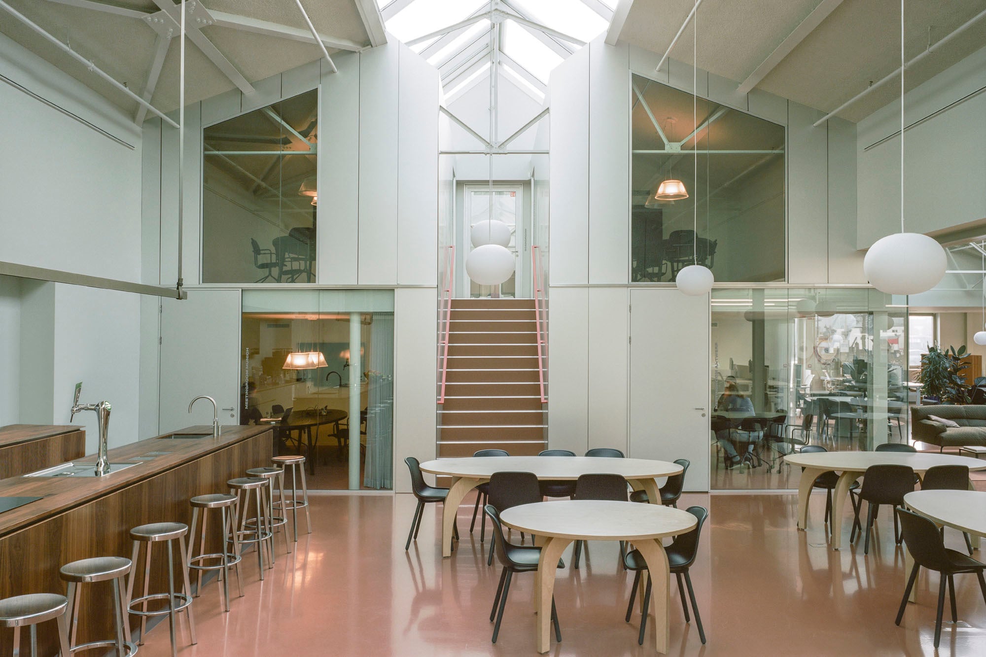 New-Work-Büro in Amsterdam von Beyond Space