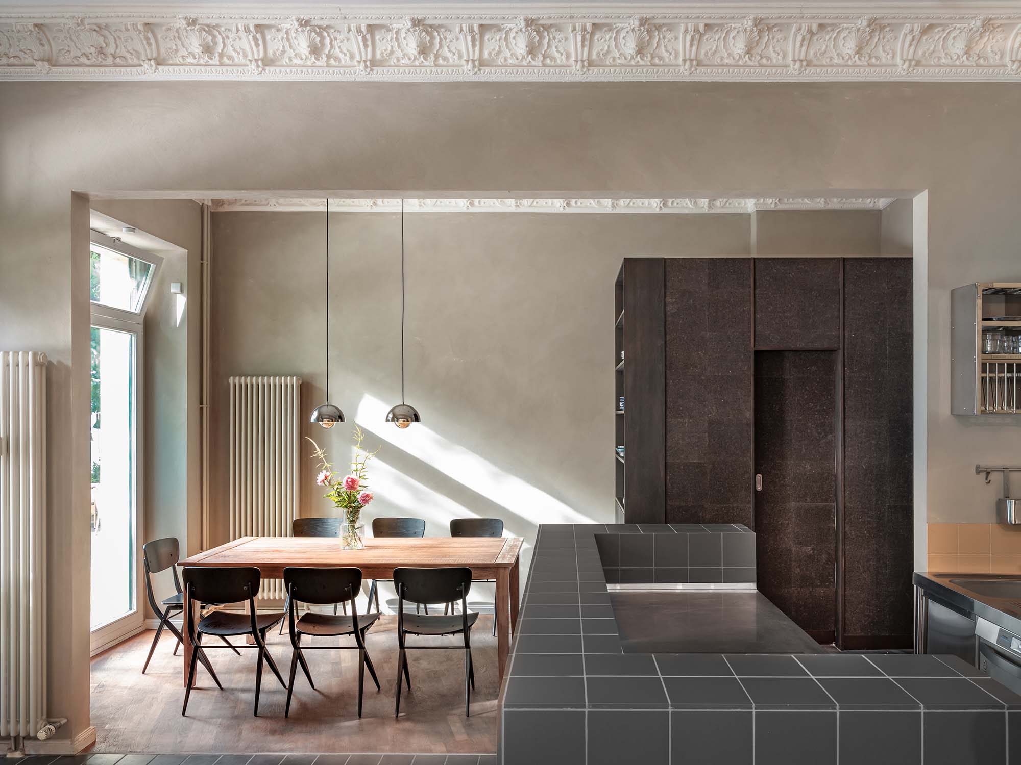 Studio RHO aus Berlin gestaltet ein Café in Prenzlauer Berg