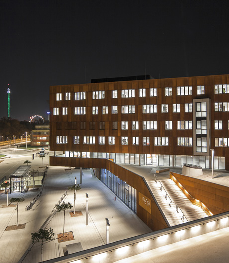 Ein Prestigeprojekt mit Stararchitektur und intelligenter Beleuchtungstechnik: der Campus der Wirtschaftuniversität Wien.