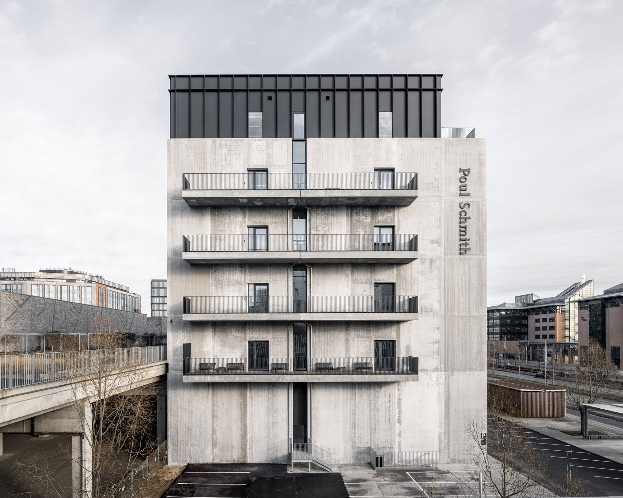 Lichter Umbau eines Betonkolosses von Vilhelm Lauritzen Architects