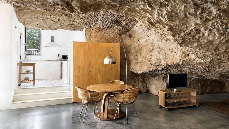 UMMOestudio baute eine Höhle bei Córdoba um
 