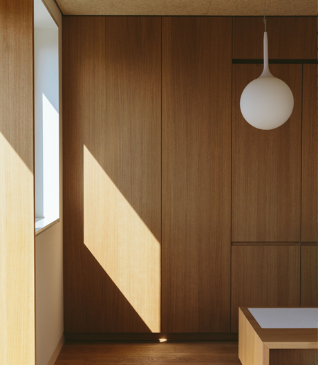 Wie der kindliche Maßstab Innenräume formt, in denen sich auch Erwachsene gerne aufhalten. 