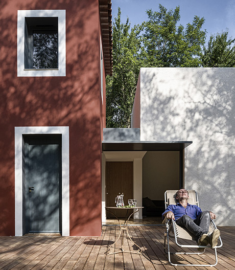 Savoir-vivre: Cyril Chênebeau hat eine alte Hütte nahe Nizza in ein komfortables Wochenendhaus umgebaut.