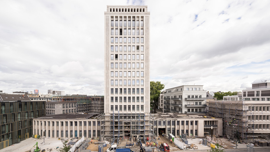 Wie ksg Architekten in Köln eine ehemalige Versicherungszentrale aus den Fünfzigerjahren in ein Wohnhochhaus verwandeln.