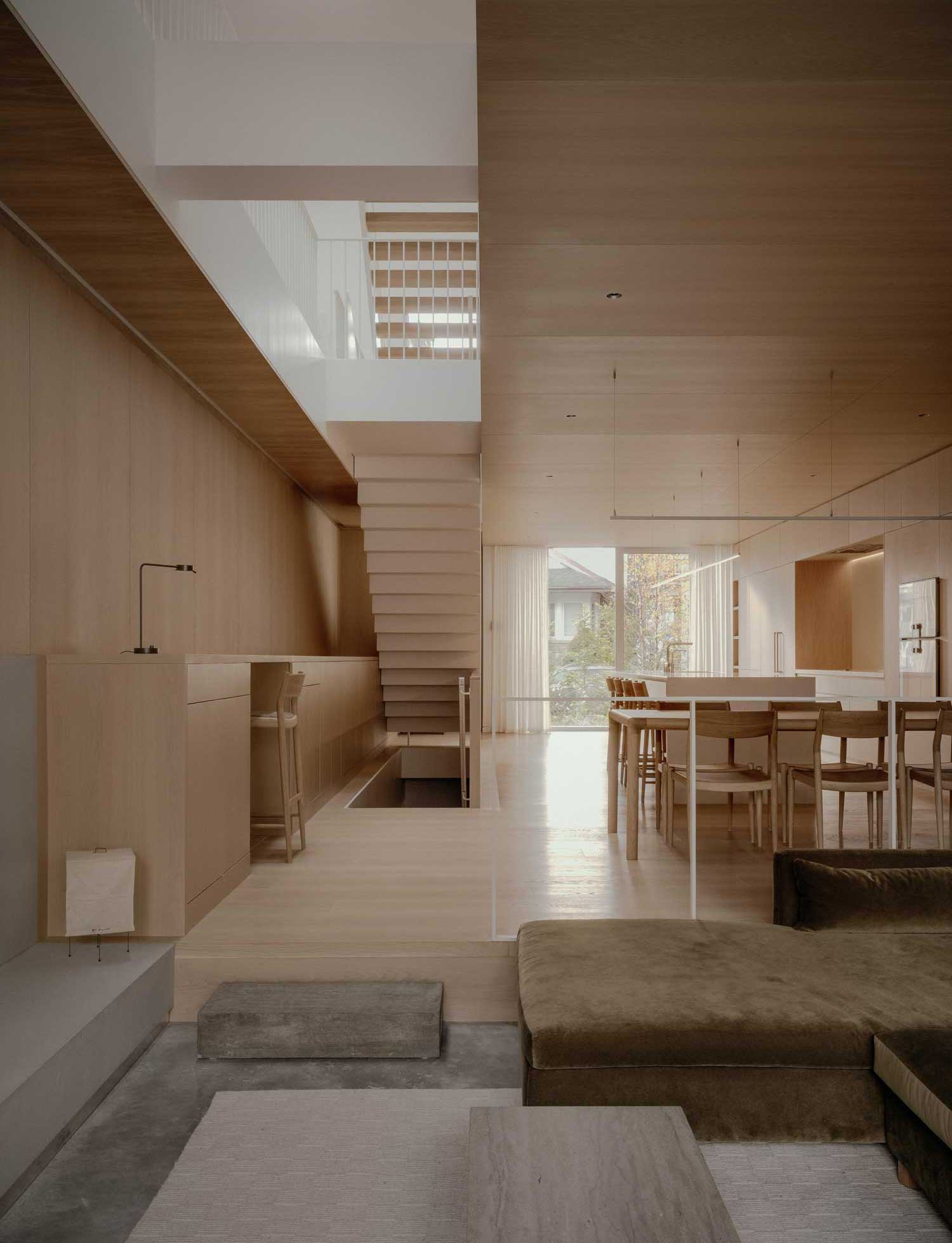 Helles Wohnhaus von StudioAC in Toronto
