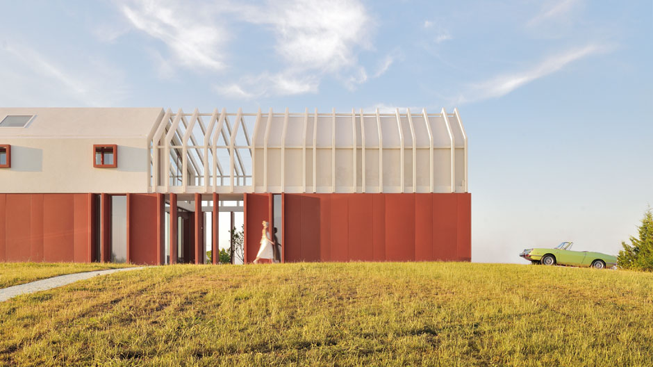 Luftiges Wohnhaus für grenzenlose Entfaltung von Simone Subissati Architects