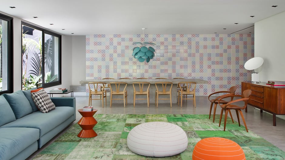 Brazilian Modern: Wie ein Gebäude aus den 70ern in ein verspieltes Legohaus umgewandelt wurde.
