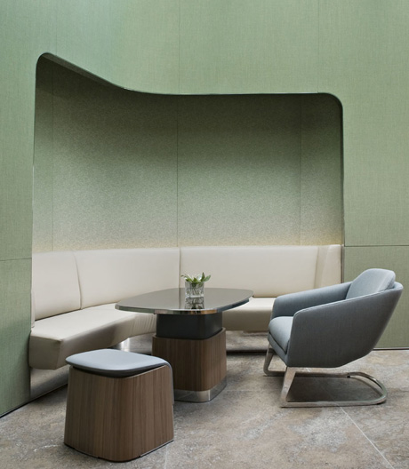 Lounge im Sixties Look: Umbau des Bayerischen Hofs von Jouin Manku.