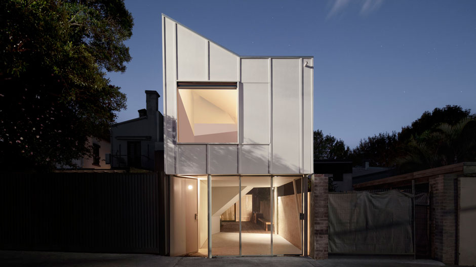 Retallack Thompson entwarf ein Nest für flügge Kinder