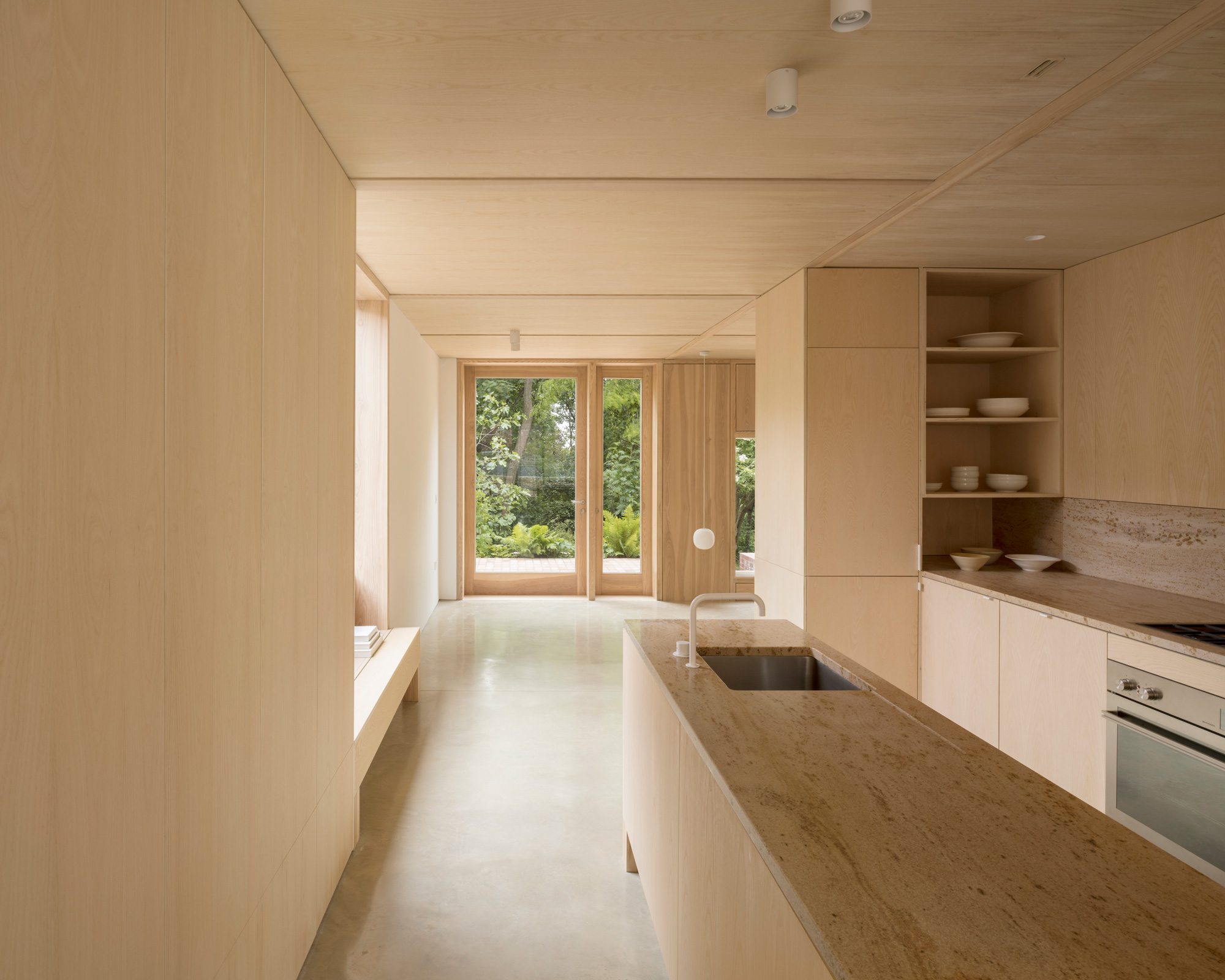 Umbau von O’Sullivan Skoufoglou Architects in London