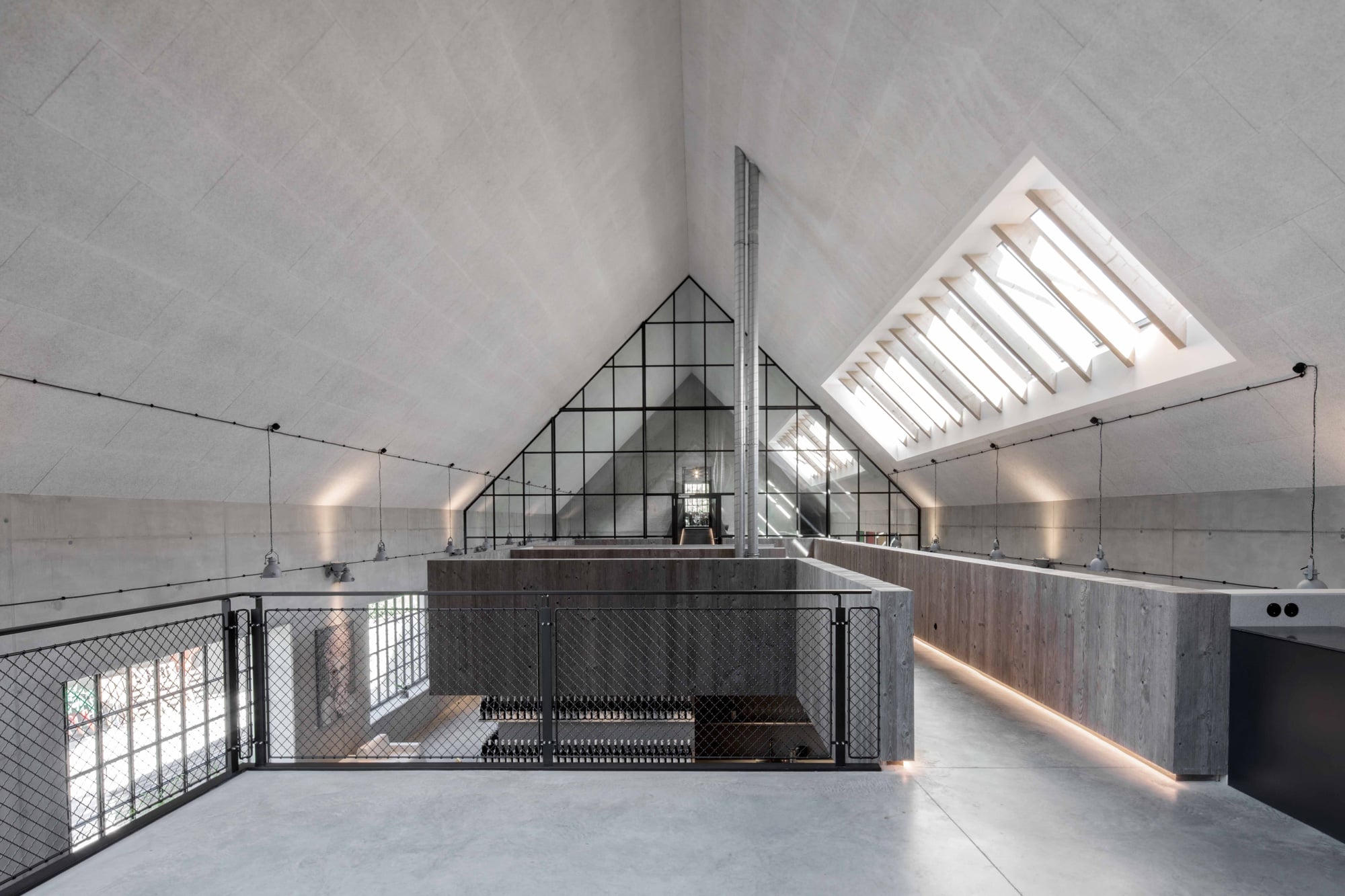 Historischer Gutshof von destilat in Wohnhaus und Weinmanufaktur verwandelt