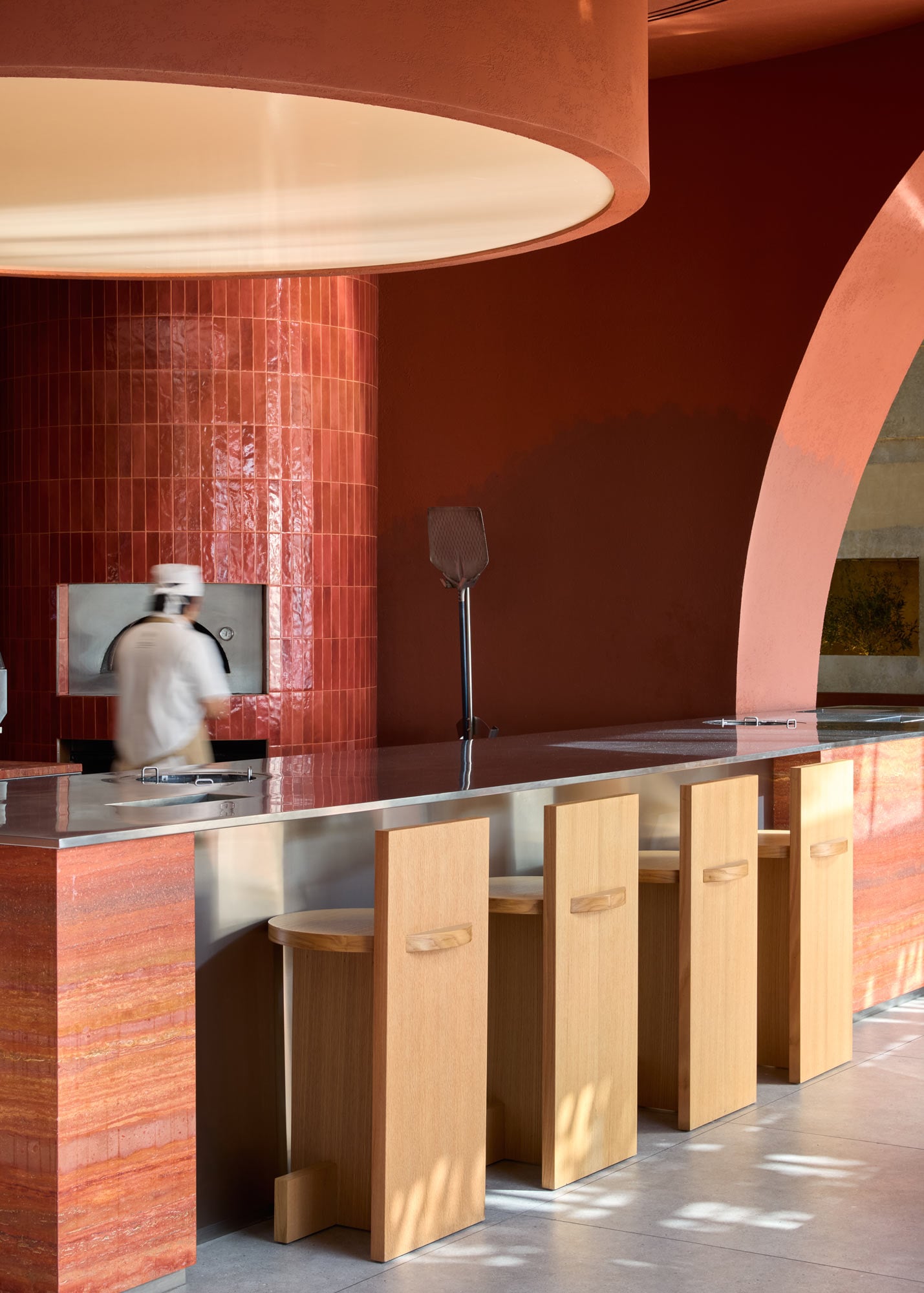 Interiordesign von KIDZ Studio für eine Pizzeria in Abu Dhabi