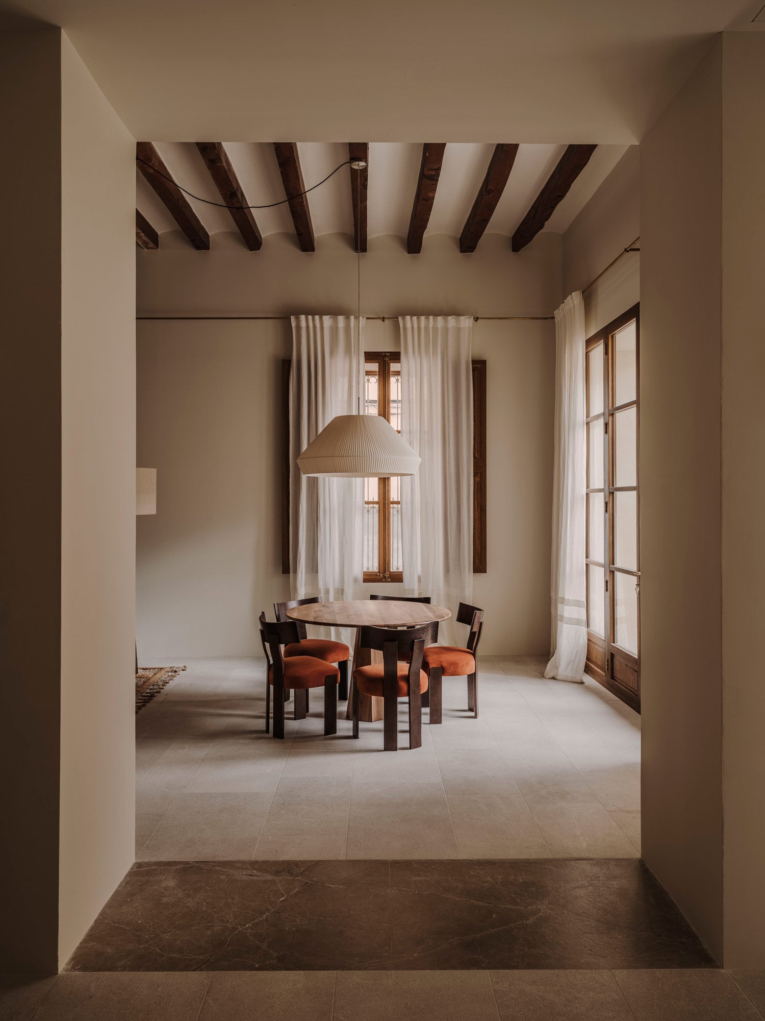 Umbau eines historischen Stadtpalais von Nøra Studio