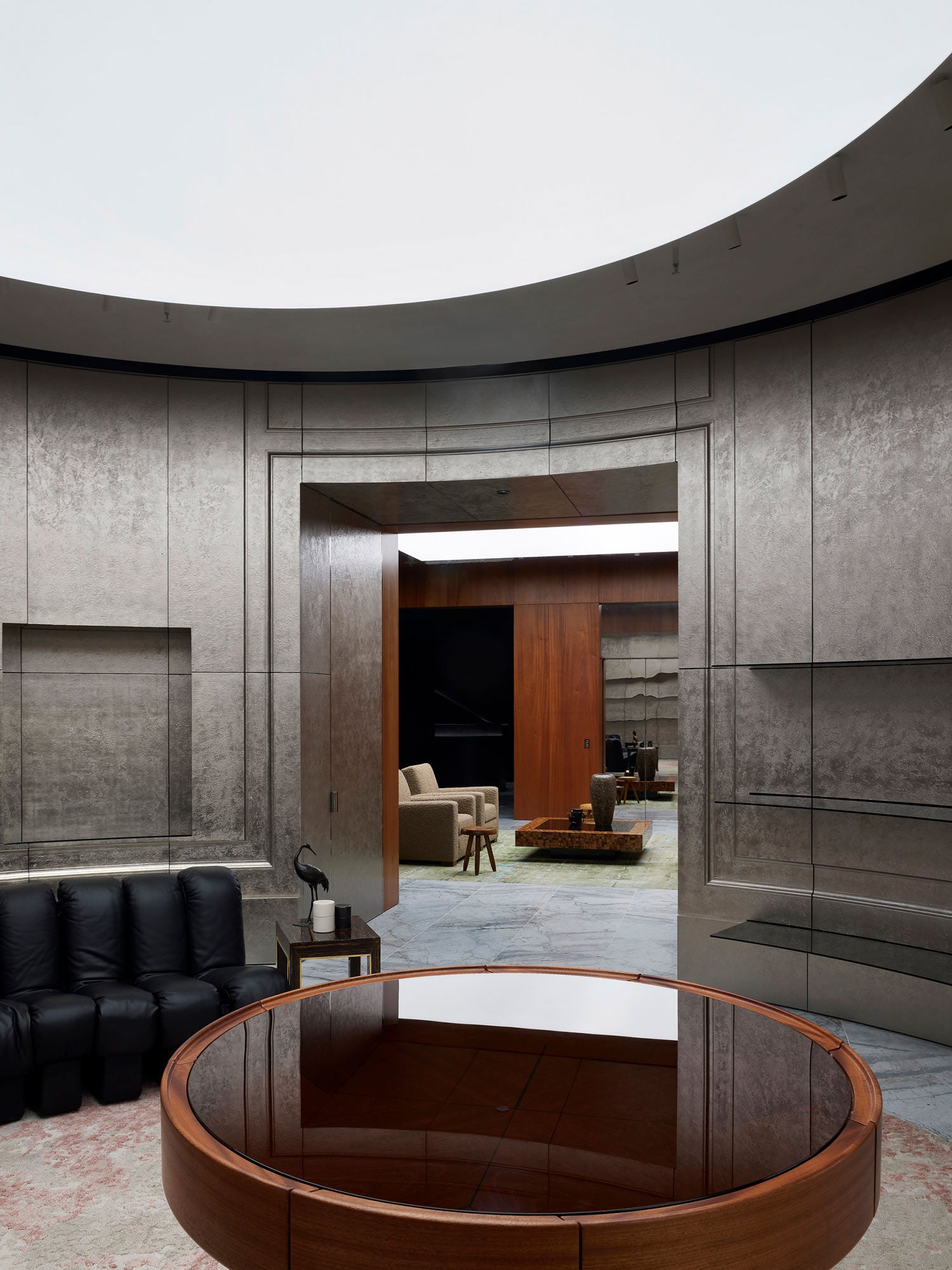 Saint Laurent Flagship-Store in Paris von Casper Mueller Kneer