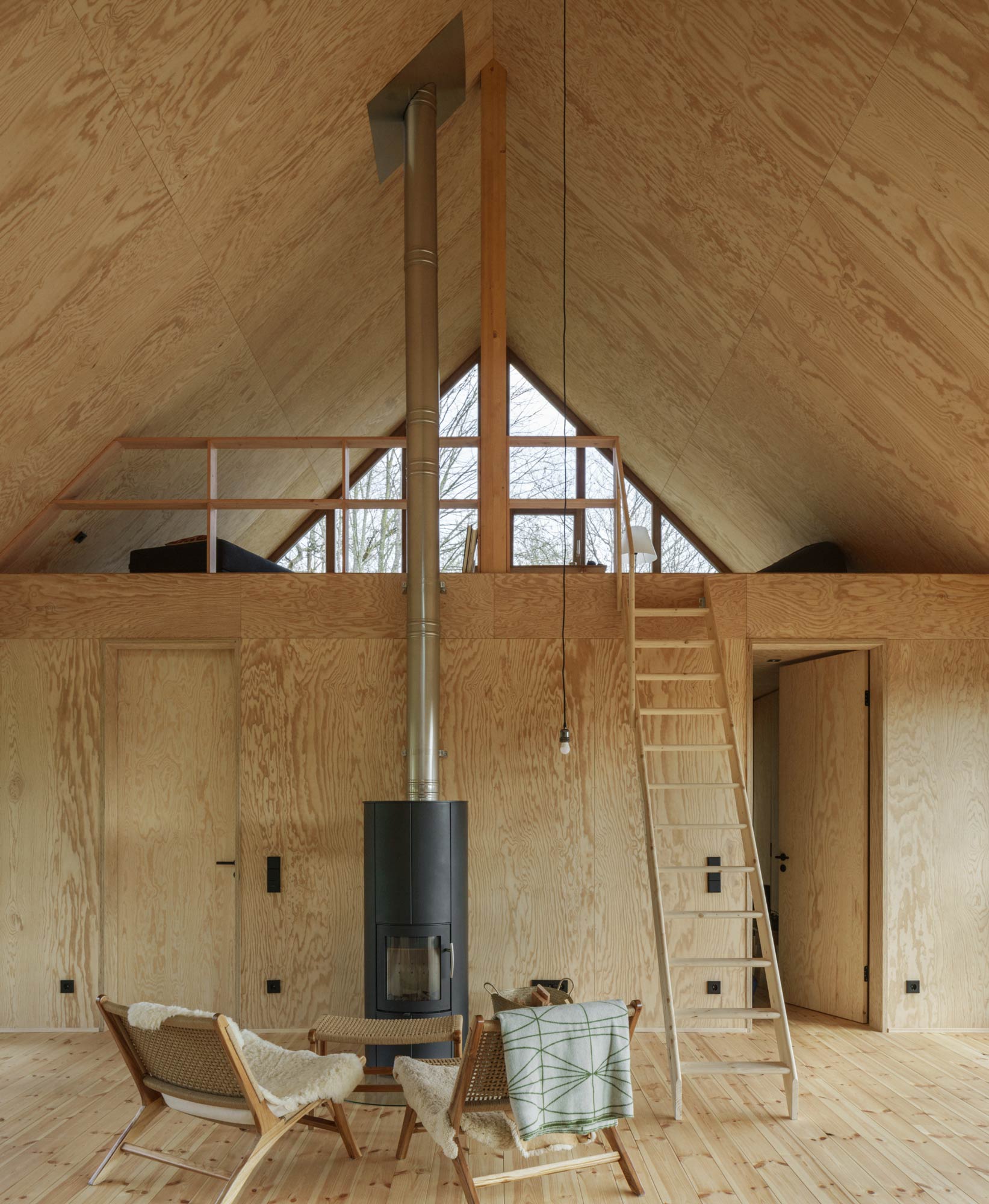 Haus am Hang im Pfälzerwald von dury et hambsch architektur