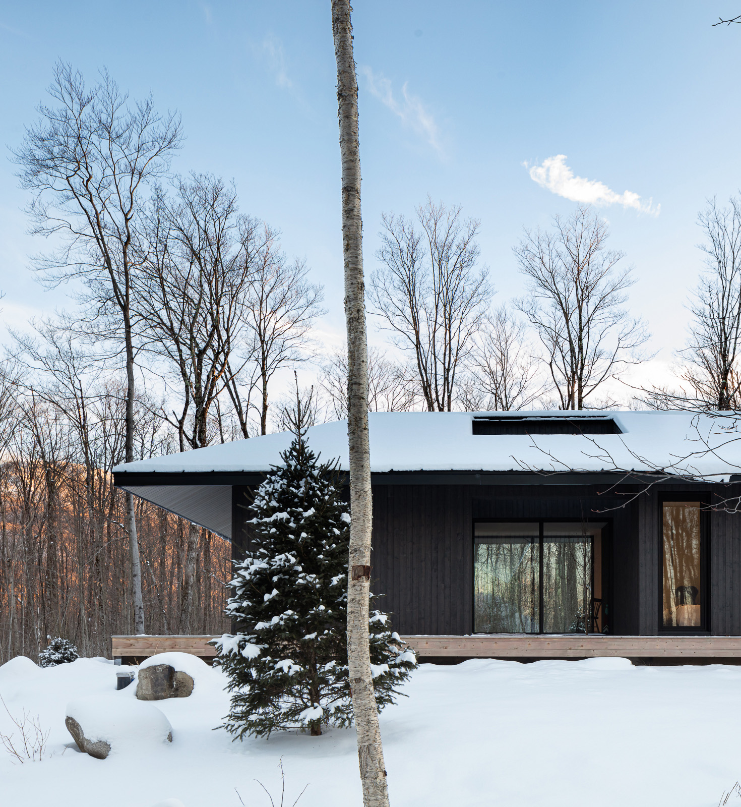Naturverbundenes Wohnhaus in Kanada von Pierre Thibault