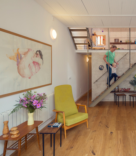 Mit vollem Durchblick: das wahrhaft überschaubare Reihenhaus einer schwedisch-spanischen Familie in Barcelona.