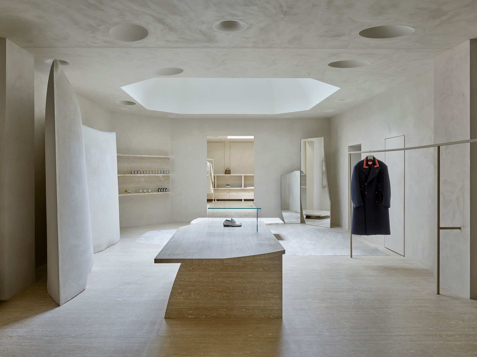 Anne Holtrop gestaltet die neuen Maison-Margiela-Boutiquen