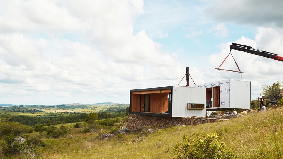 Vorgefertigt und auf Reisen geschickt: Ein aus zwei Modulen bestehendes Eigenheim in Uruguay vom Architekturbüro MAPA.
