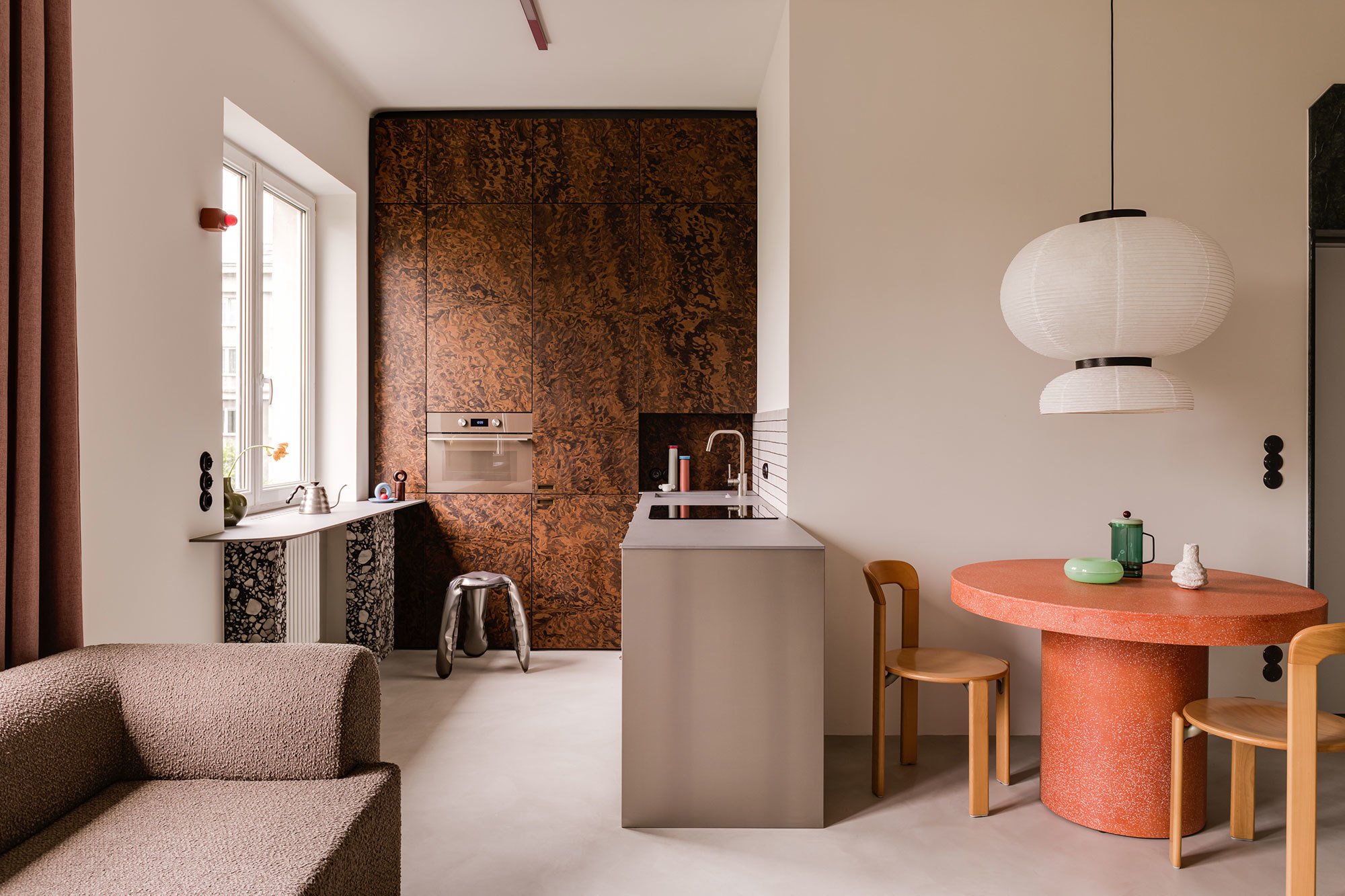 Ein musterekstatisches Apartment von Mistovia in Warschau