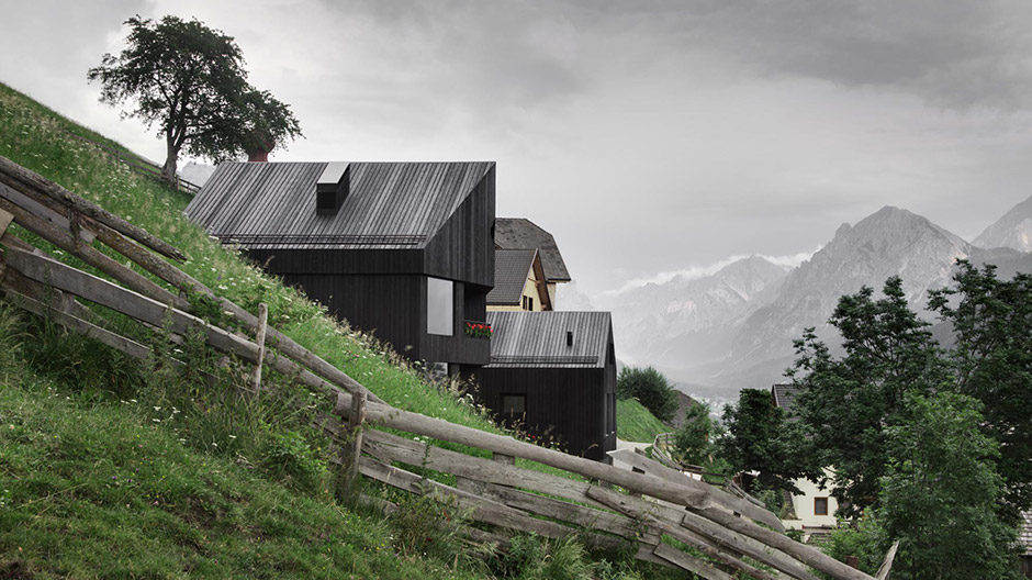 Ein Refugium
für Stadtflüchtlinge, erbaut aus Dolomitenbeton und lokaler Zirbe.