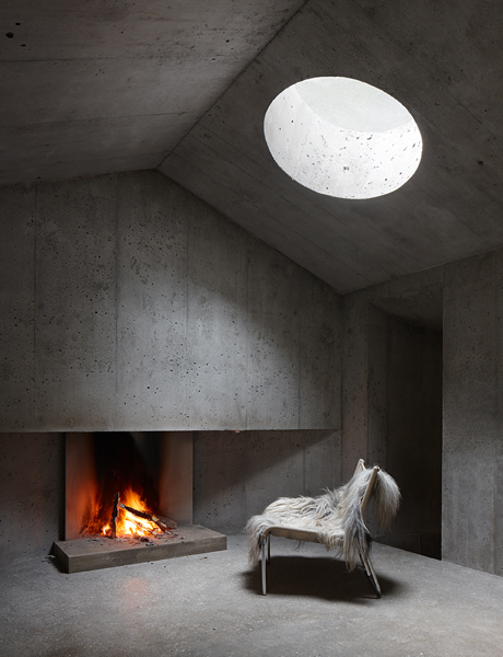 Berghütte in Graubünden von Nickisch Sano Walder Architekten