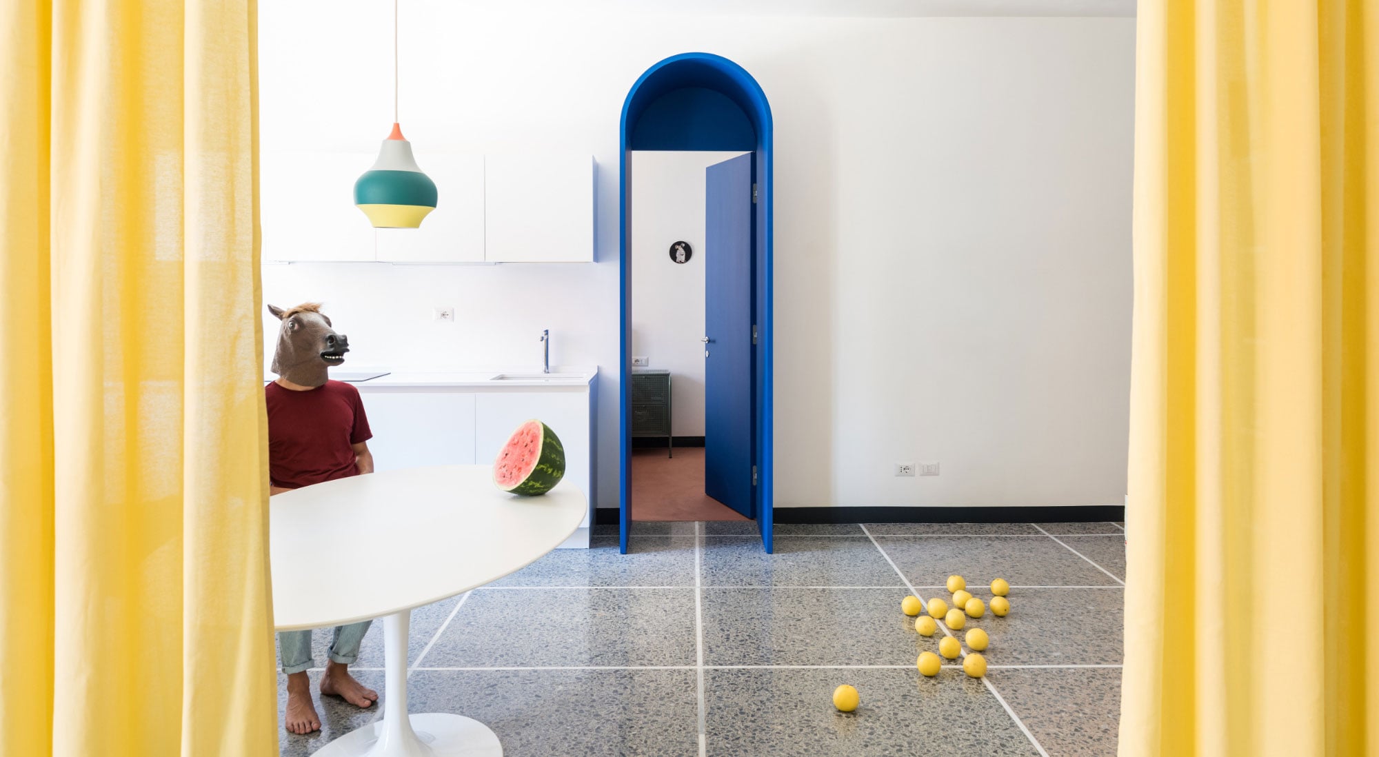 La Macchina Studio verjüngt das Apartment einer 99-Jährigen