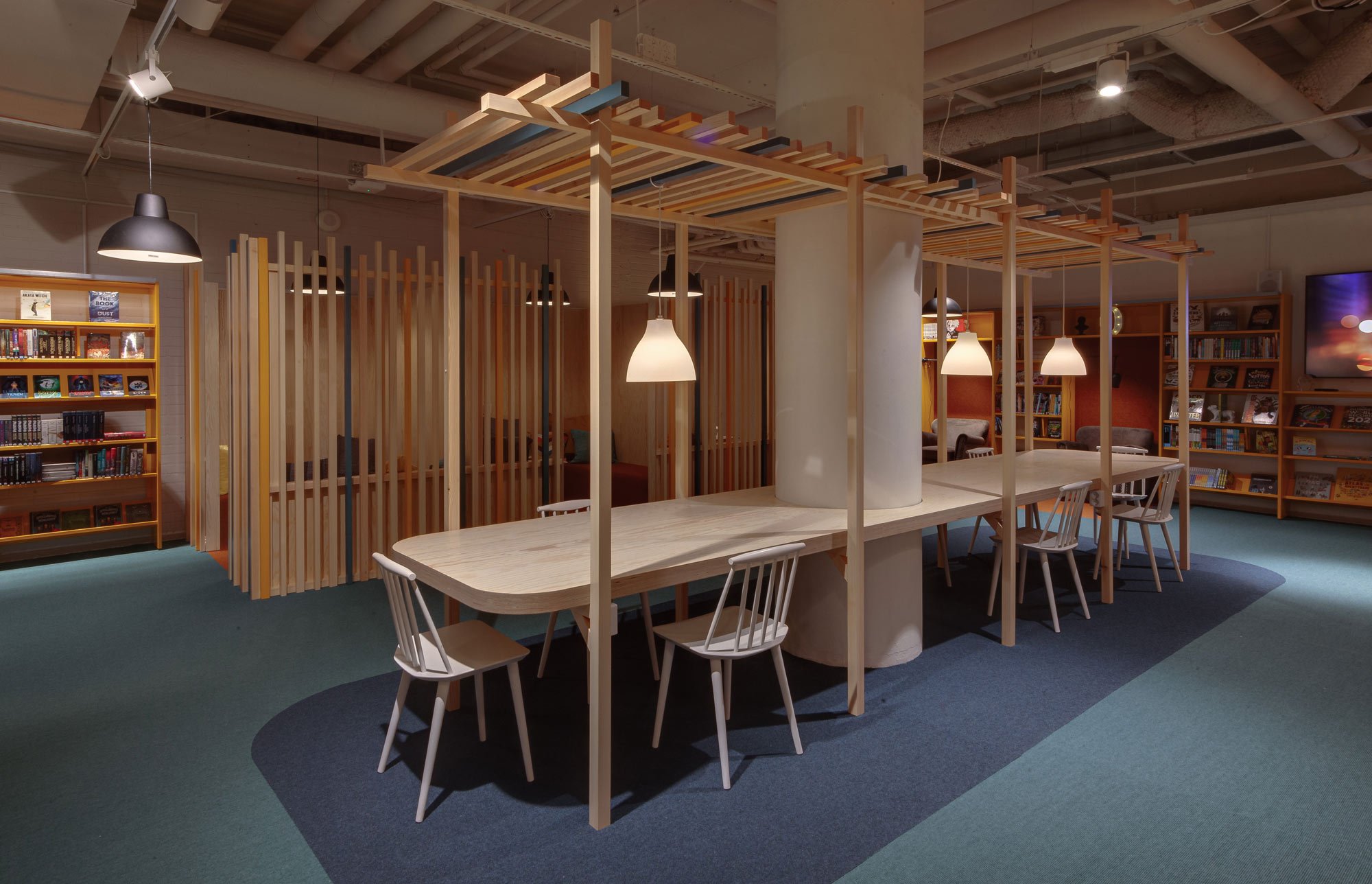 Gestaltung einer Bibliothek mit Teppichen von tretford