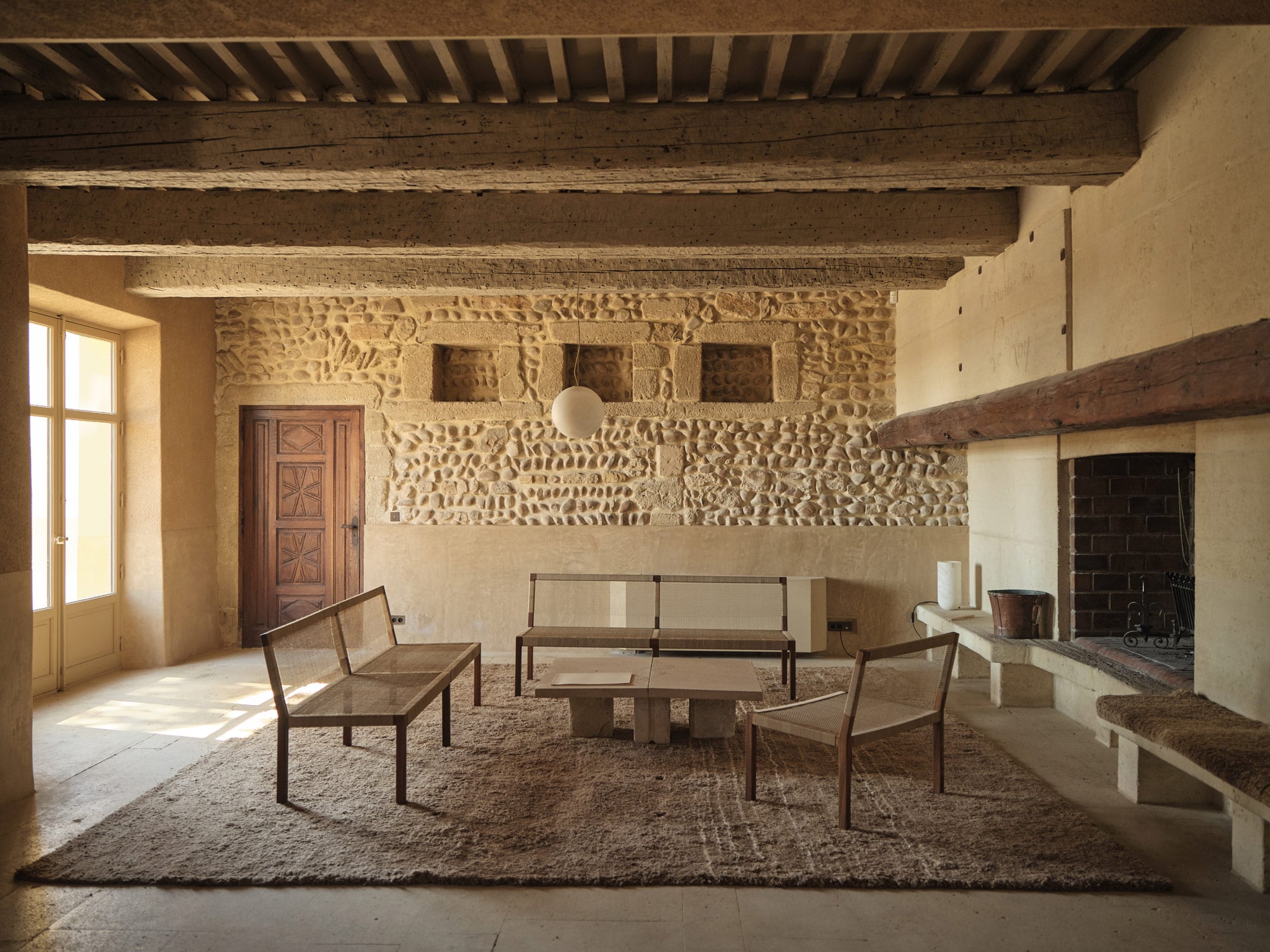 Umbau eines französischen Weinguts von Studio Mumbai und Studio Méditerranée