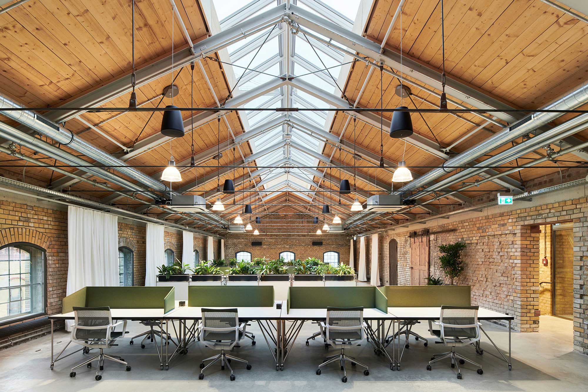 Hyperflexible Arbeitslandschaft von Mintdesign für einen Biopharmazeuten