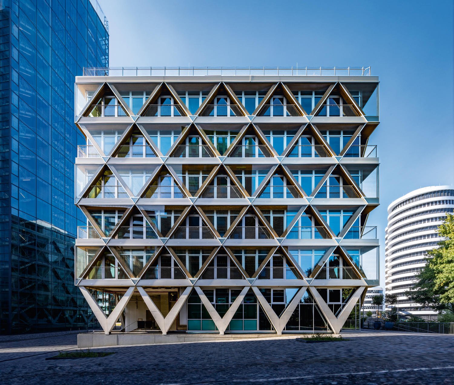 Bürogebäude The Cradle in Düsseldorf von HPP Architekten