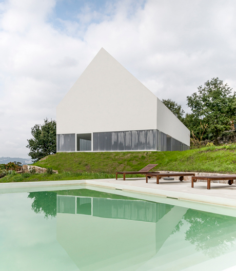 Die Einzelteile eines Ganzen: Das White Wolf Hotel bei Porto bietet Urlaub mit Philosophie.