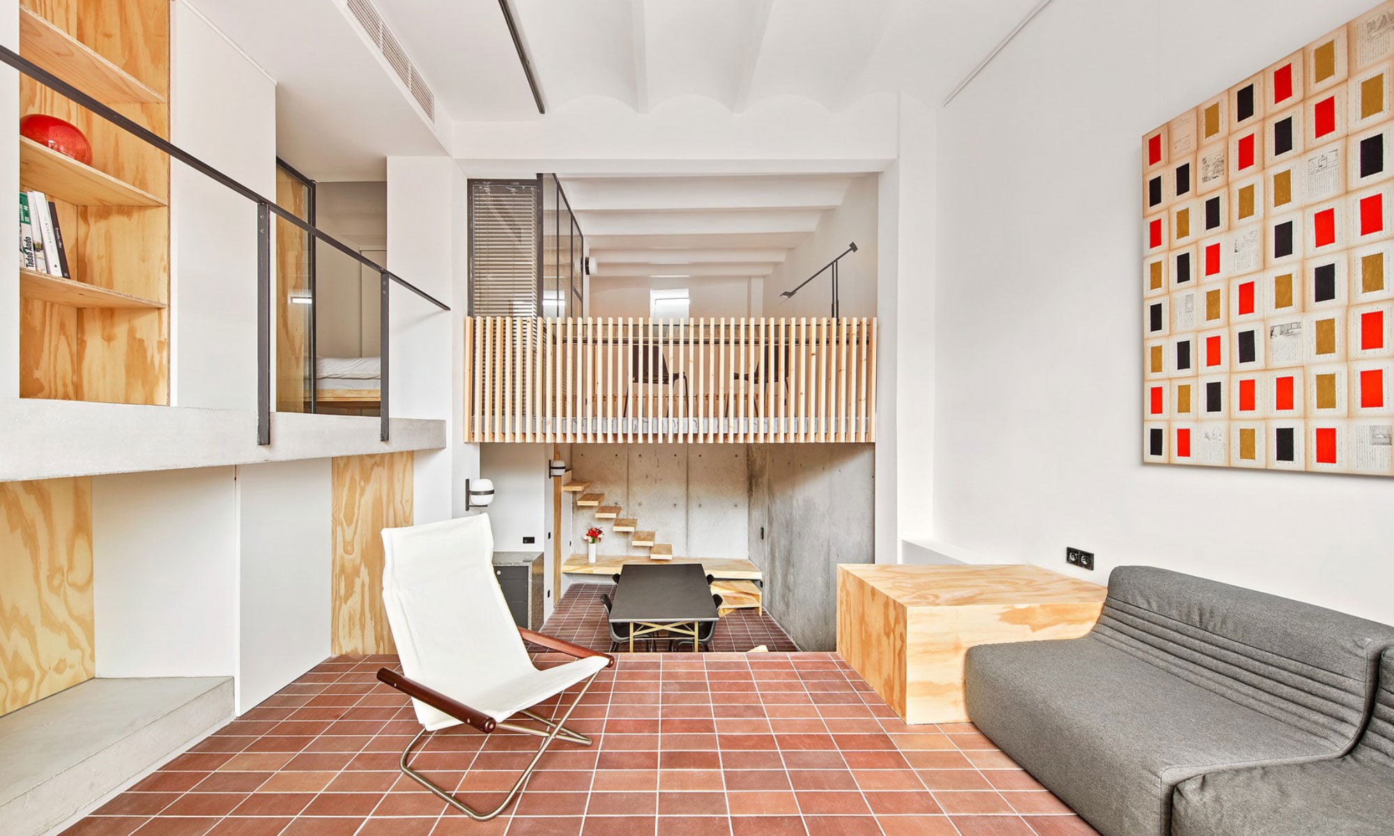 Umbau eines maroden Altbaus von Studio Mas-aqui in Barcelona