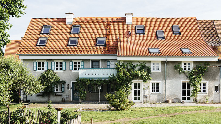 Ein altes bayerisches  Bauernhaus und seine Verwandlung in ein Loft mit Folklore-Charme.