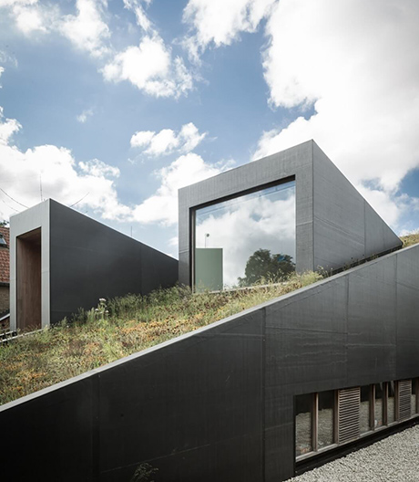 Rampen-Residenz: Diese drei ineinandergeschobenen Volumen laden nicht nur zum Bewohnen ein.