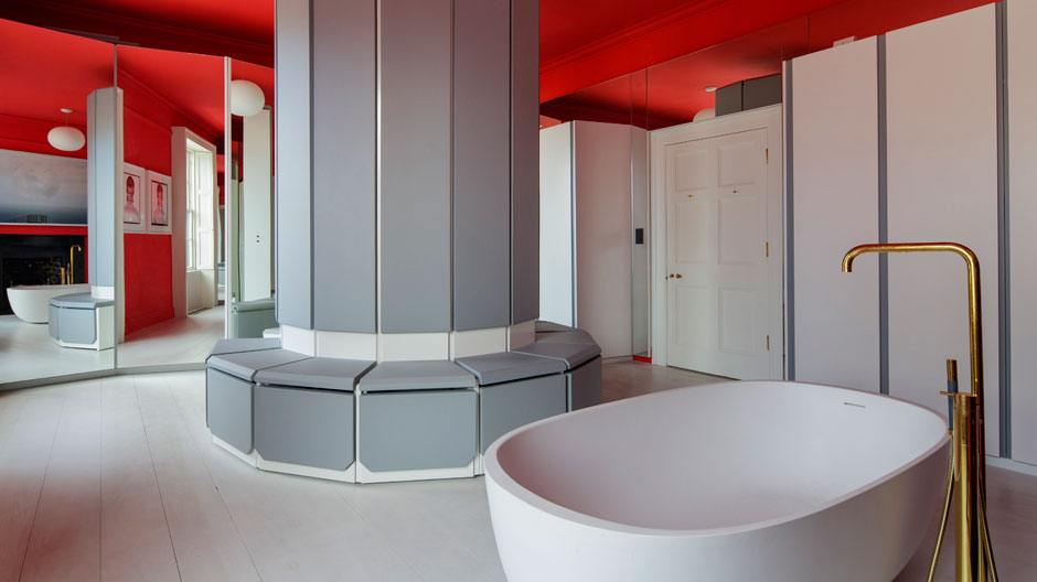 Zähne putzen mit Ziggy Stardust: Einfamilienhaus in Dublin.