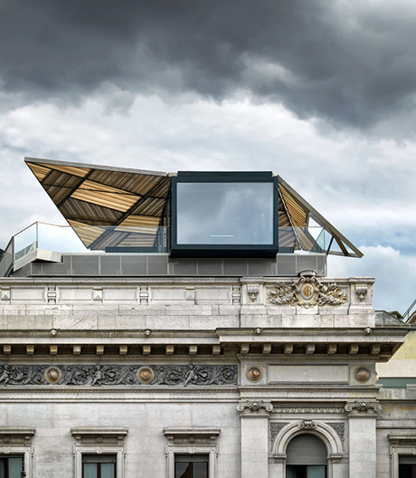 Dinieren mit Aussicht: temporäres Panoramarestaurant von Park Associati auf einem Palazzo an der Mailänder Scala.