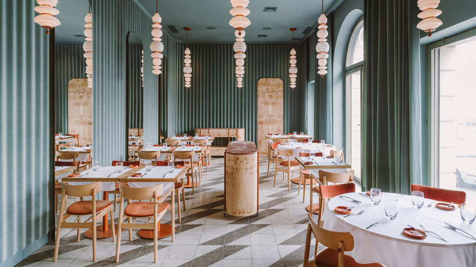 Neuer Hotspot in Warschau: das Restaurant Opasly Tom von Buck.Studio.