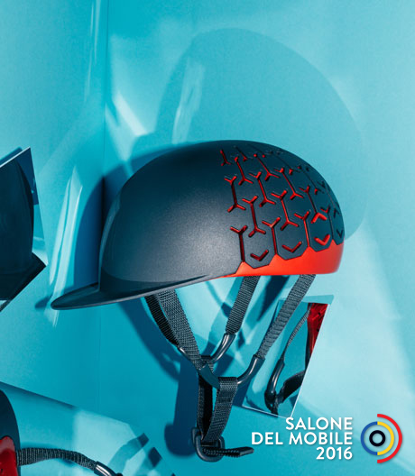 Stuttgarter Studierende zeigen Prototypen rund ums Rad zum Salone del Mobile 2016.