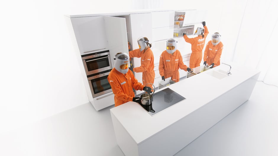 Ein Werksbesuch in der Beschlägefabrik Blum am Bodensee.