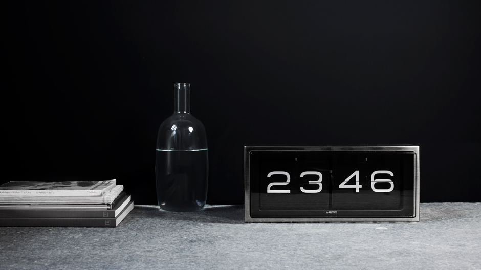 Damit die Zeit auch in den kürzeren Tagen schön bleibt, stellen wir Ihnen hier die stilvollsten und praktischsten Uhren vor.