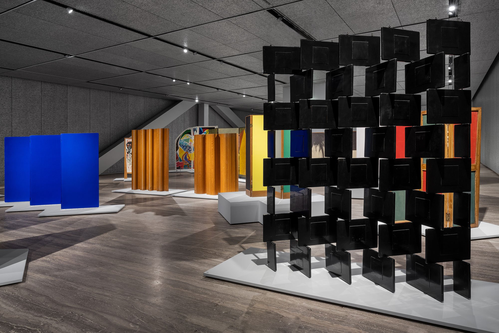 Paravent-Ausstellung in der Fondazione Prada Mailand 