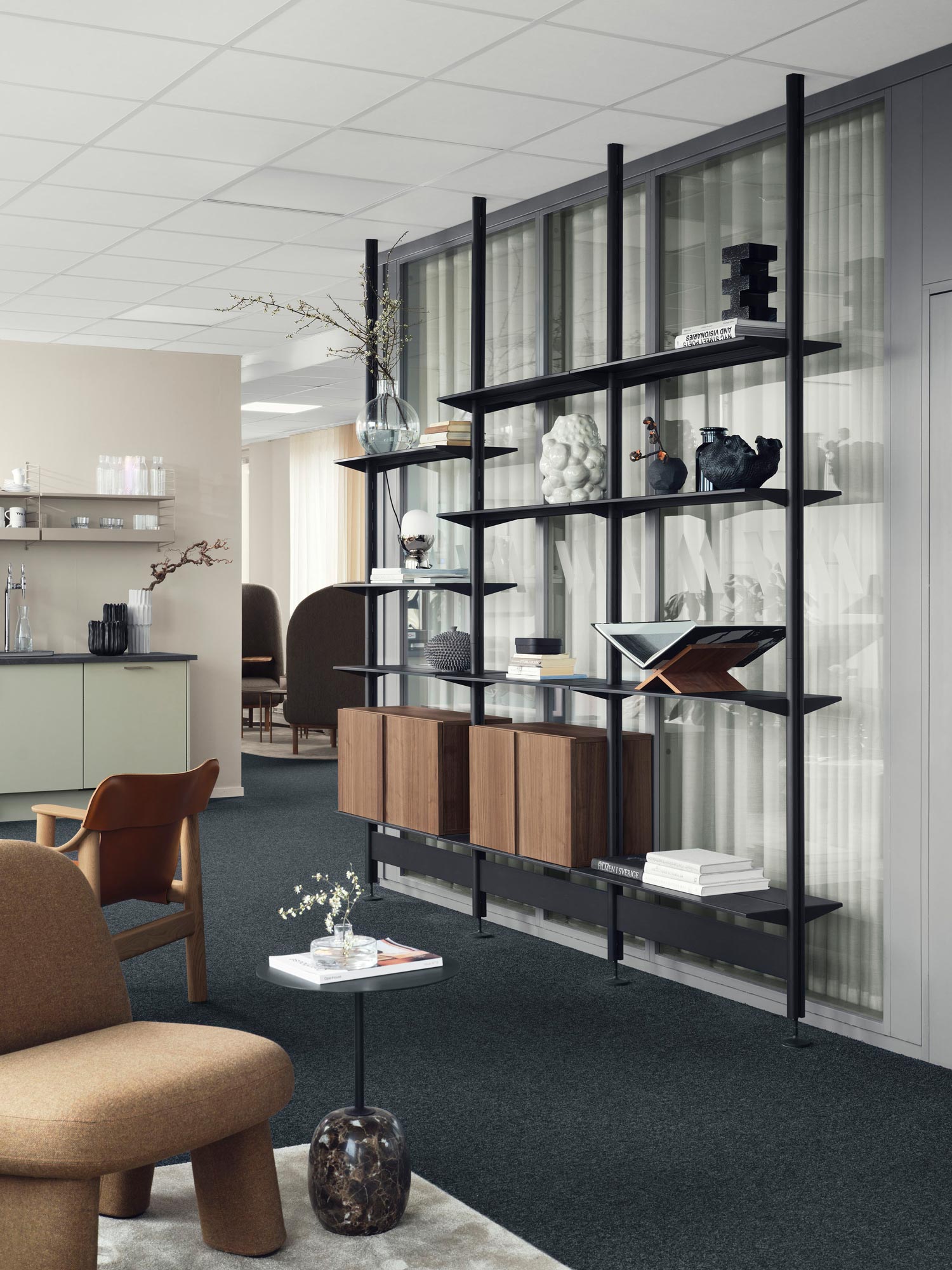 String Furniture bringt System in die Bürogestaltung