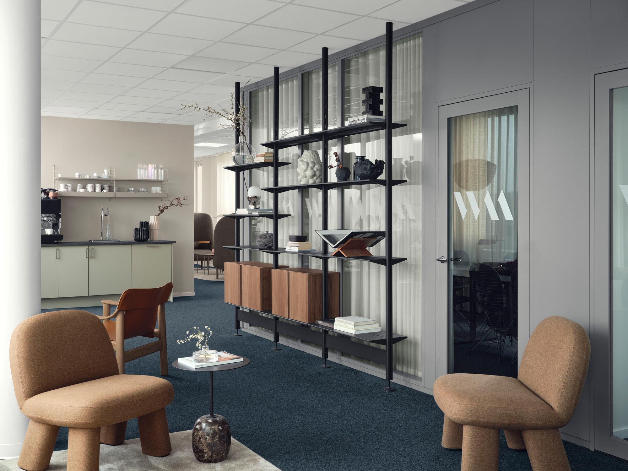 String Furniture bringt System in die Bürogestaltung