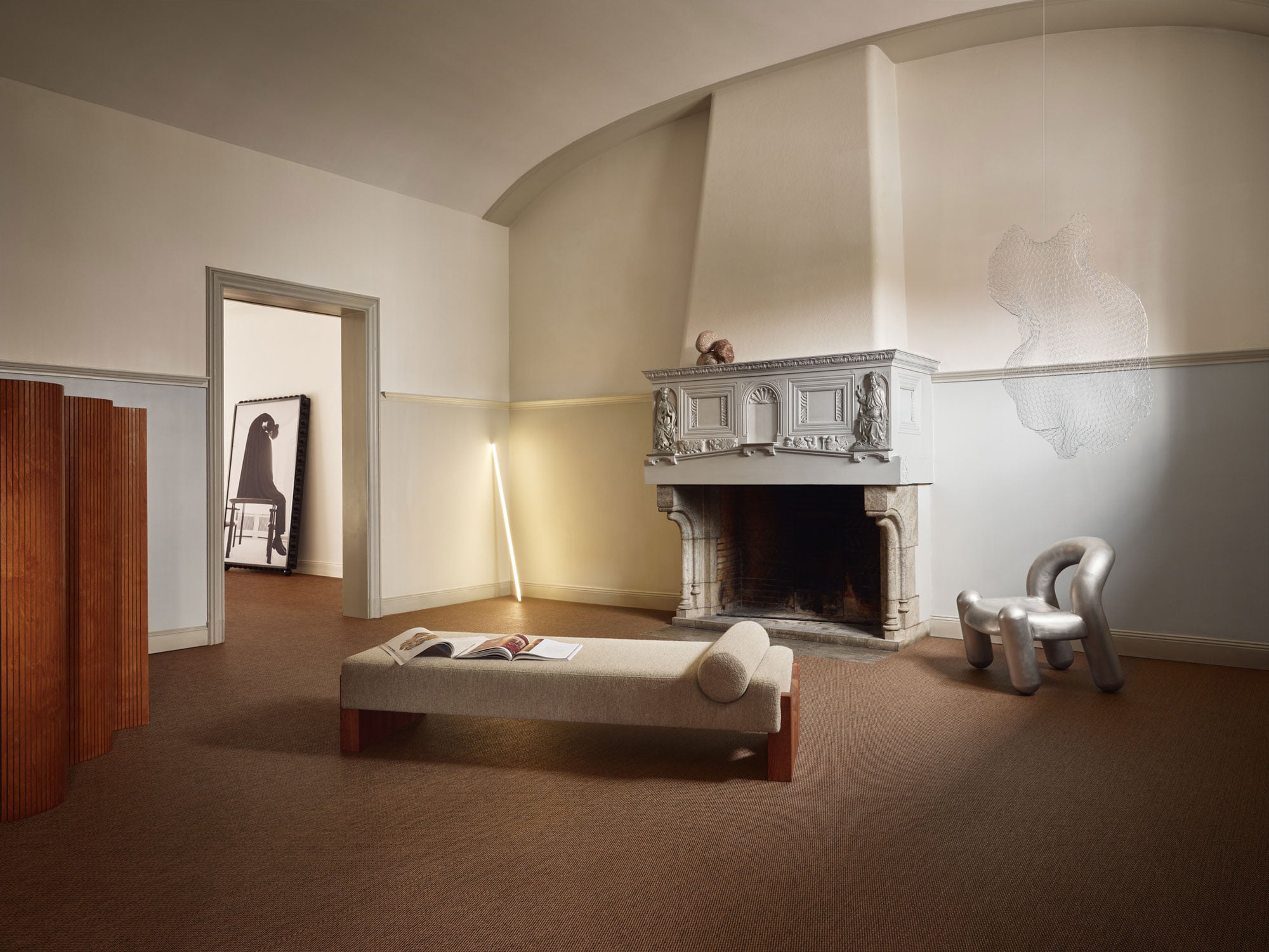 Bodenbeläge 2026: Trends bei Teppichen, Fliesen, Linoleum und Holz